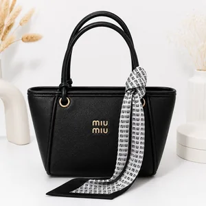 کیف دستی زنانه طرح میو میو (miu miu) مشکی ترند با بند طنابی و اسکارف